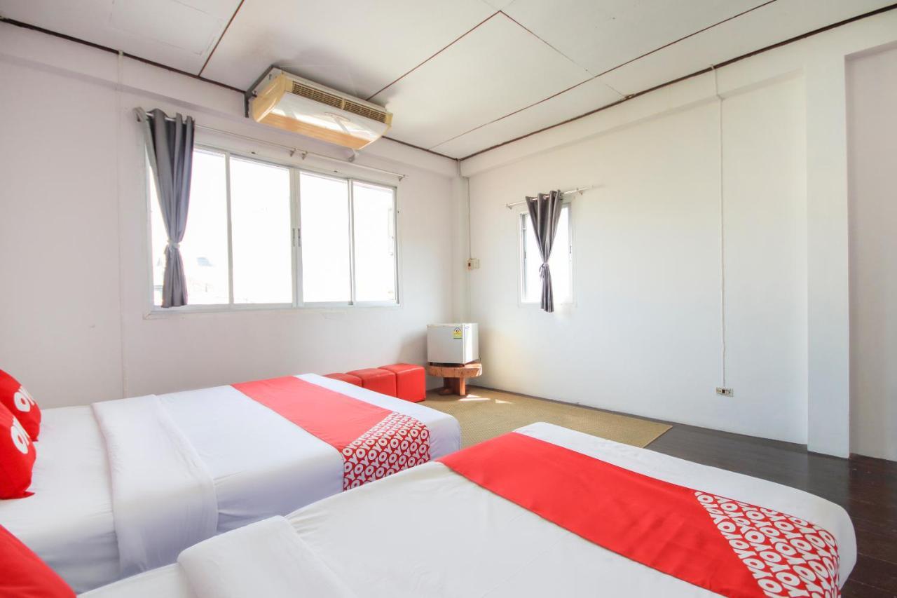 Oyo 1054 Phuket Backpacker Hostel Kültér fotó