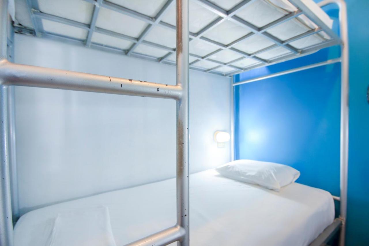 Oyo 1054 Phuket Backpacker Hostel Kültér fotó